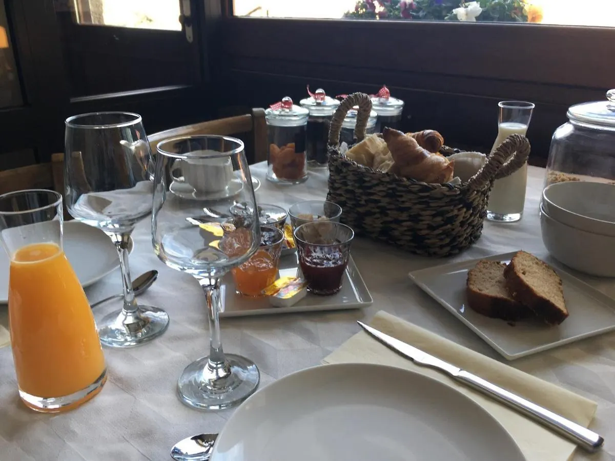 Auberge A La Vieille Cure Arandas 0*,